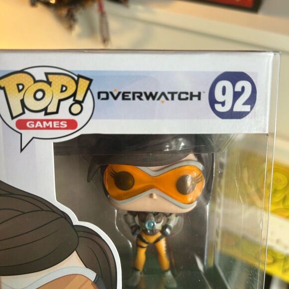 Funko Games Overwatch 92 Tracer Vinyl Figure - Orange - Picture 2 of 10